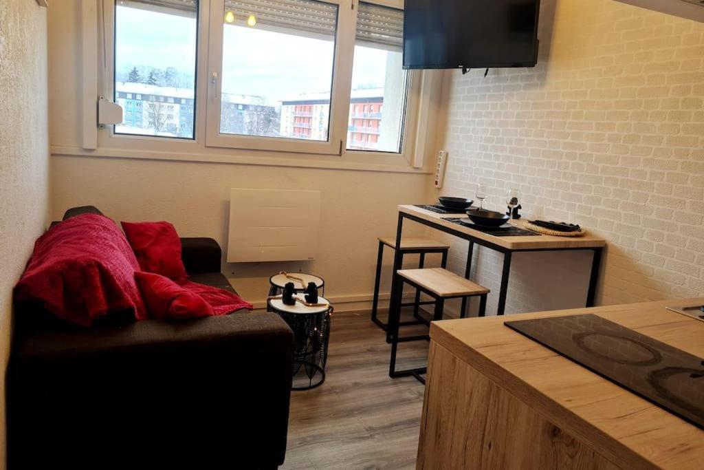 Cosy Calme Et Entierement Renove